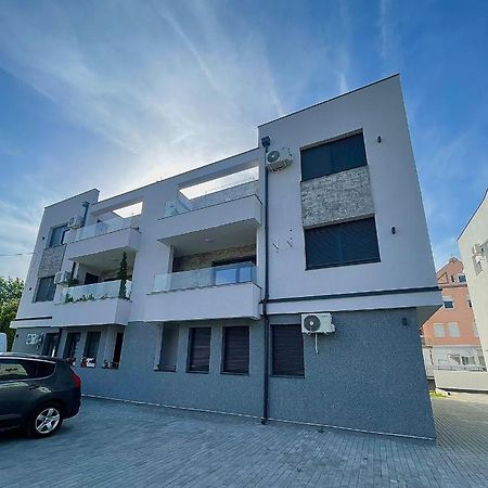 Apartman Mik Νόβι Σαντ Εξωτερικό φωτογραφία