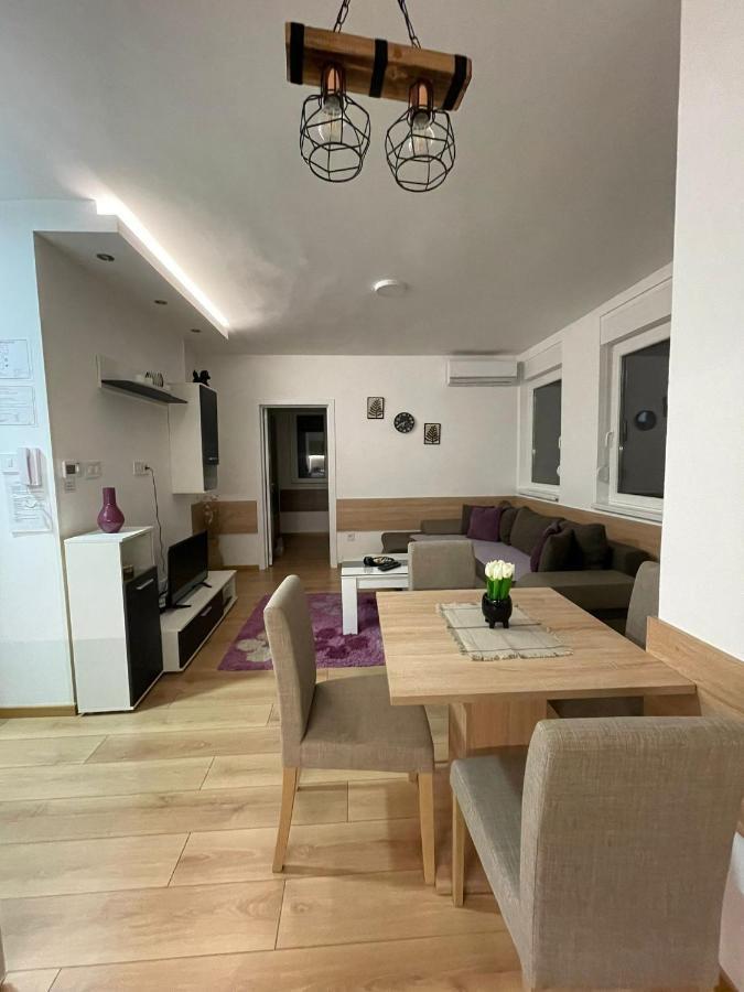 Apartman Mik Νόβι Σαντ Εξωτερικό φωτογραφία